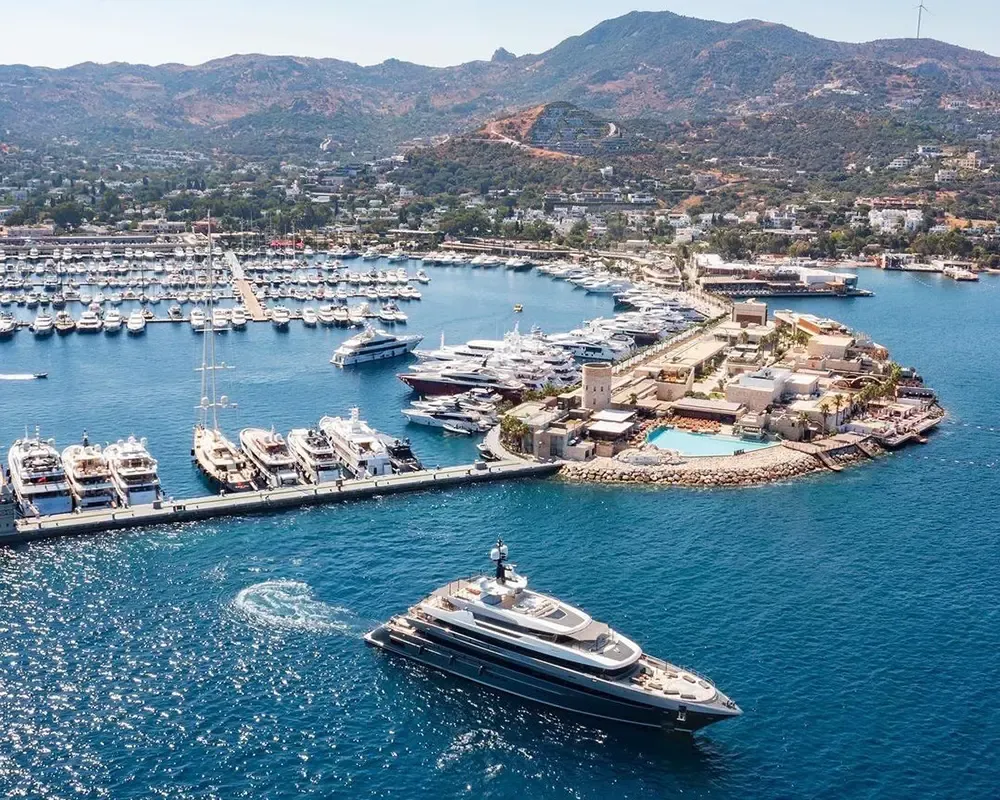 Bodrum Yalıkavak marina lüks transfer